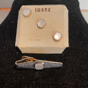 Vintage-1950s-Swank gold plate/Diamond etch Mother-of-Pearl tie bar/button studs